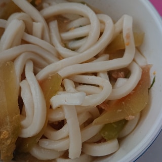 スイカと卵の煮込みうどん